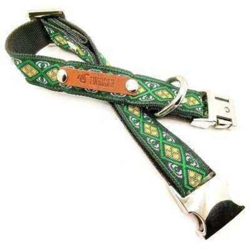 Designhalsband till hund
