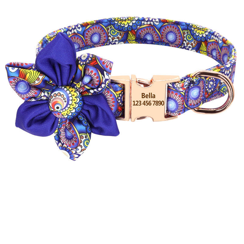 Unikt specialsytt hundhalsband med avtagbar blomma