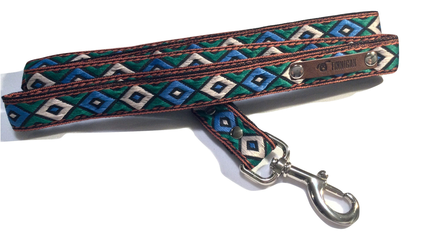 Designhalsband till hund