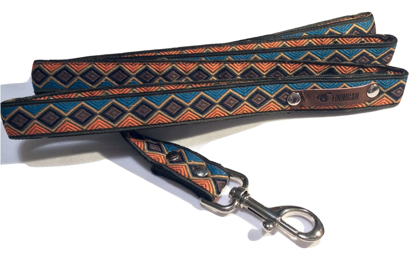 Designhalsband till hund