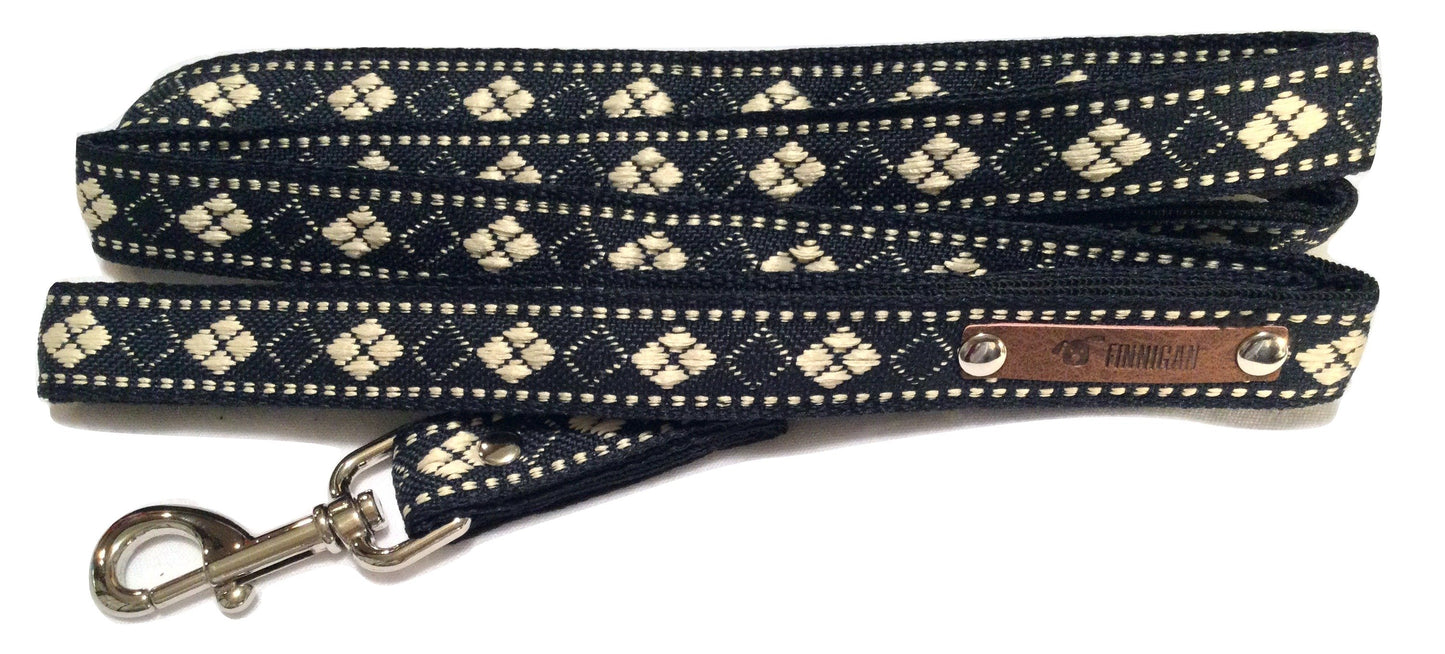 Designhalsband till hund