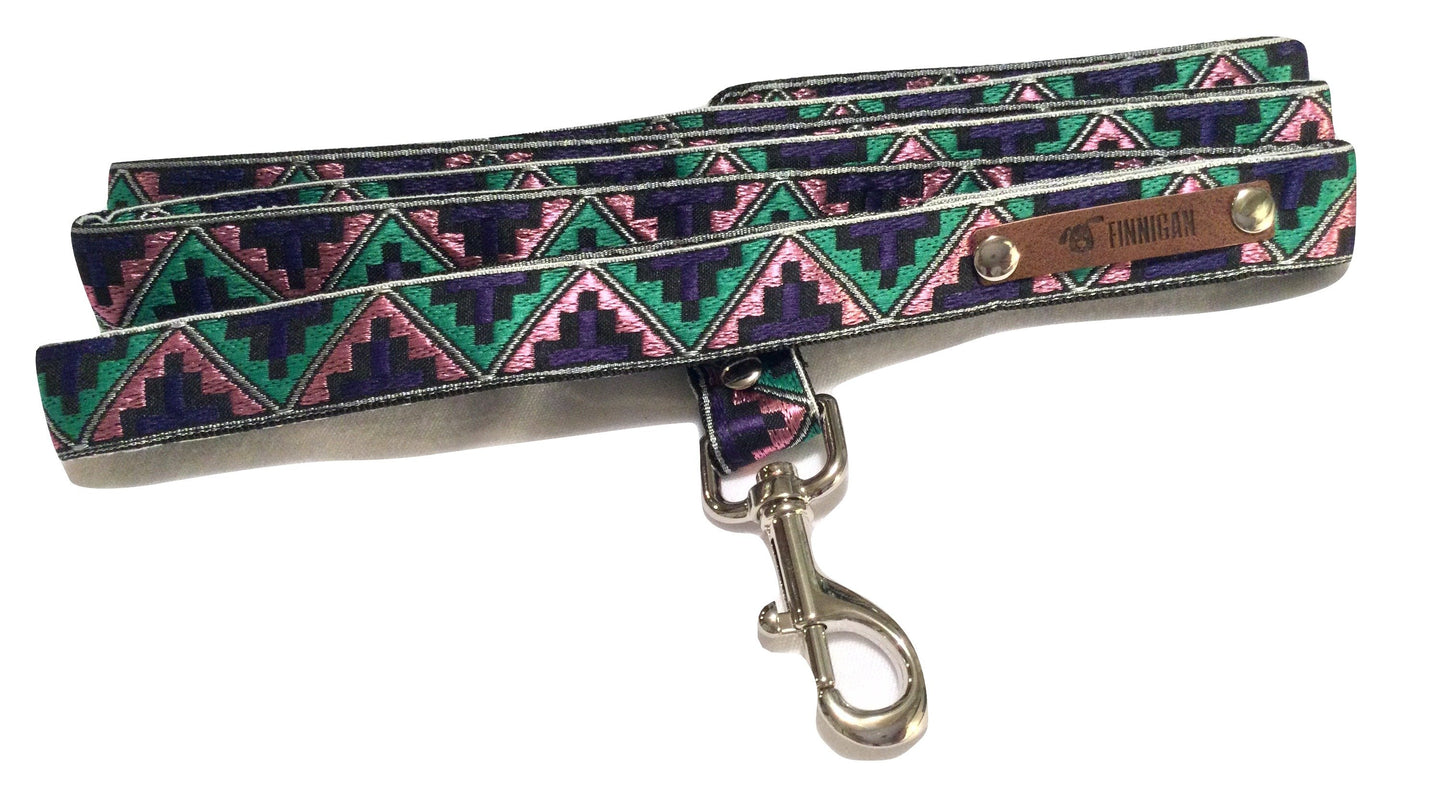 Designhalsband till hund
