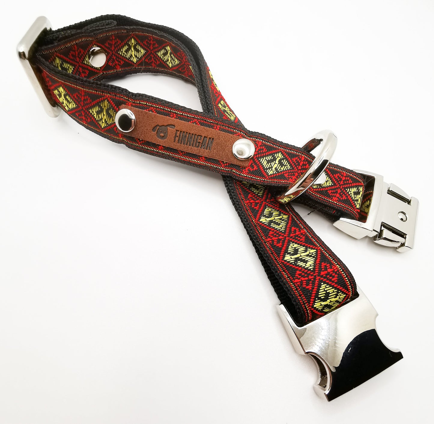 Designhalsband till hund